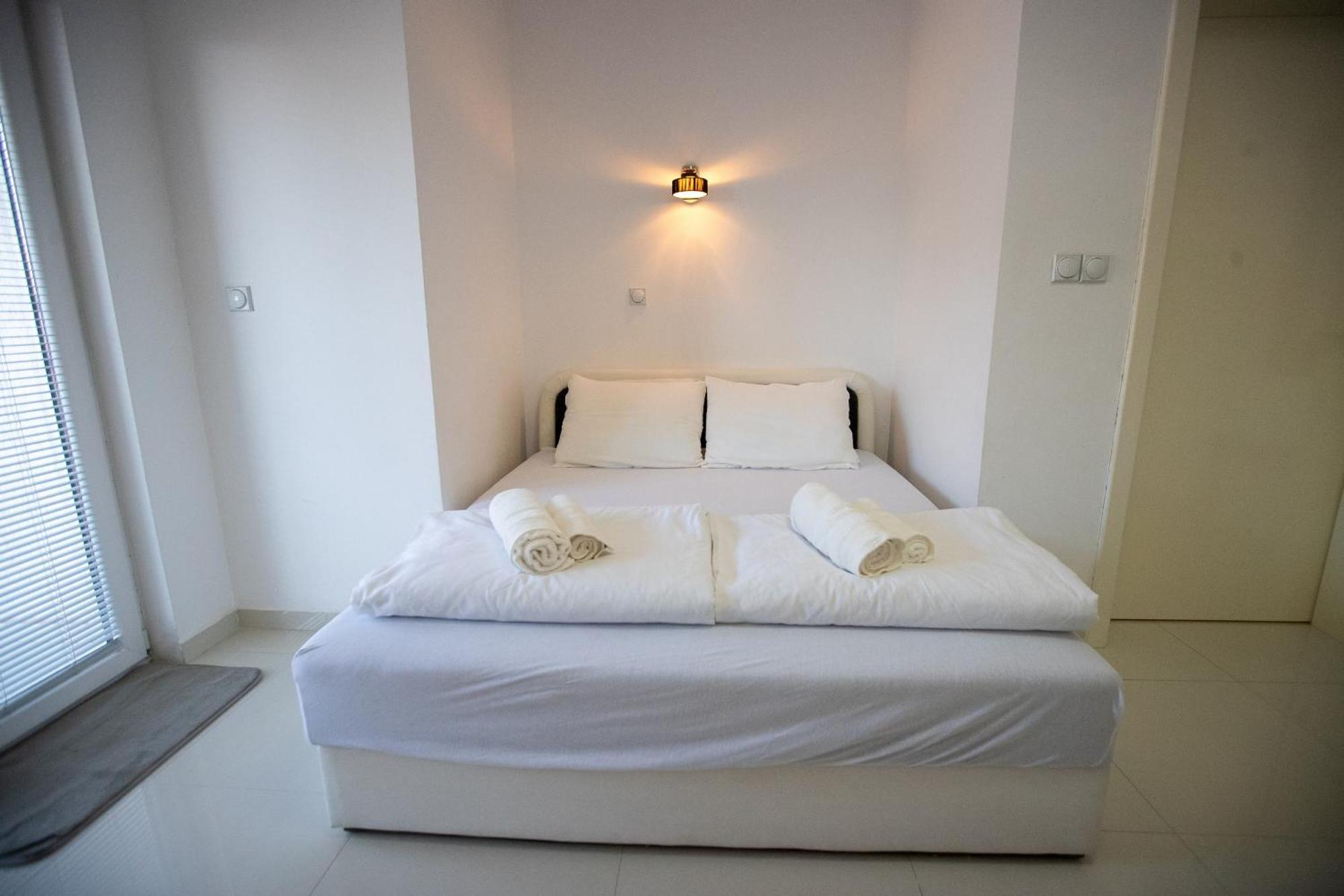 Lake View Double Balcony City Center Apartment In Ohrid Exterior photo